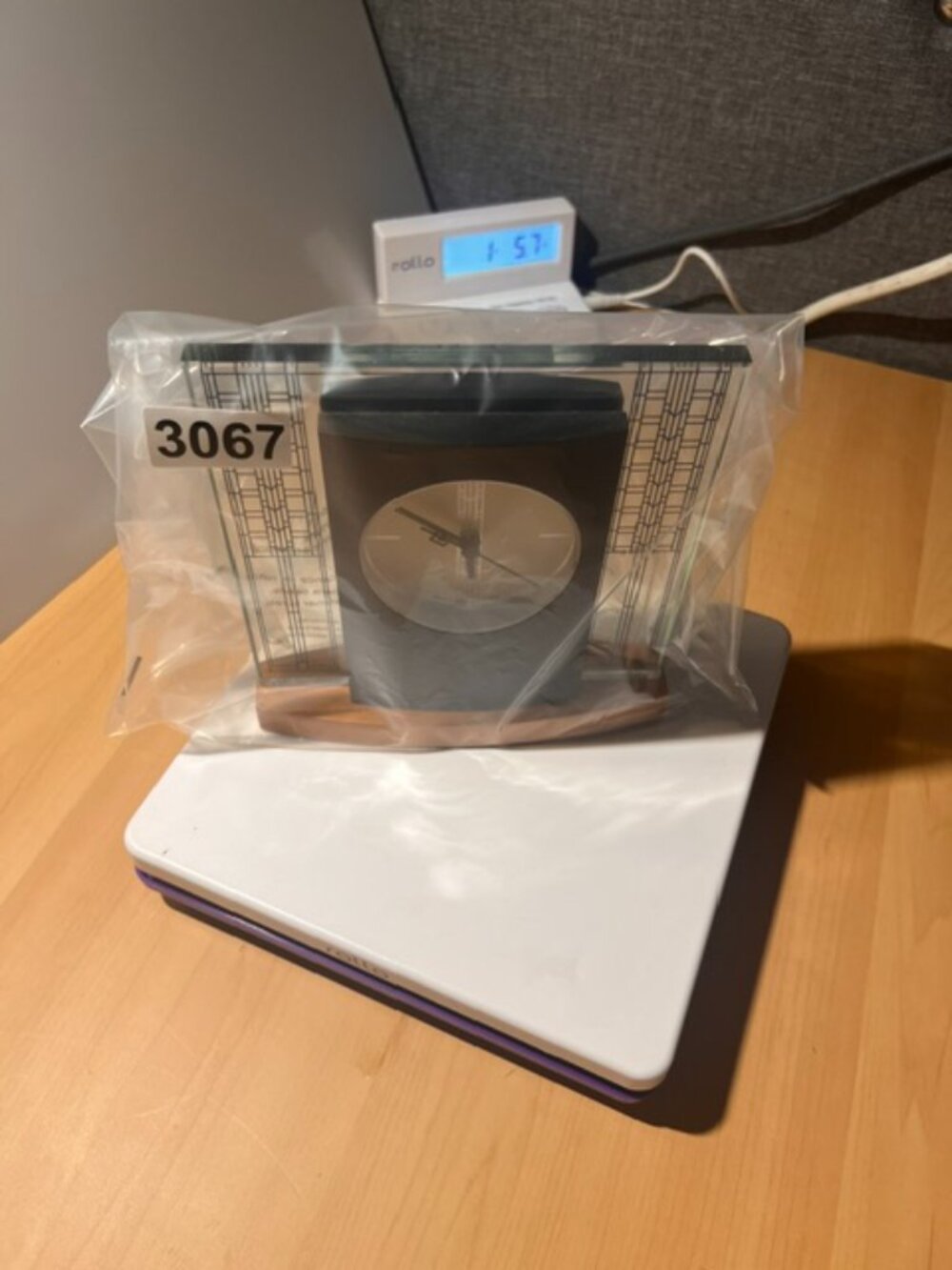 Bulova B7750 Glasner House Frank Lloyd Wright Accent Clock - Picture 9 of 9